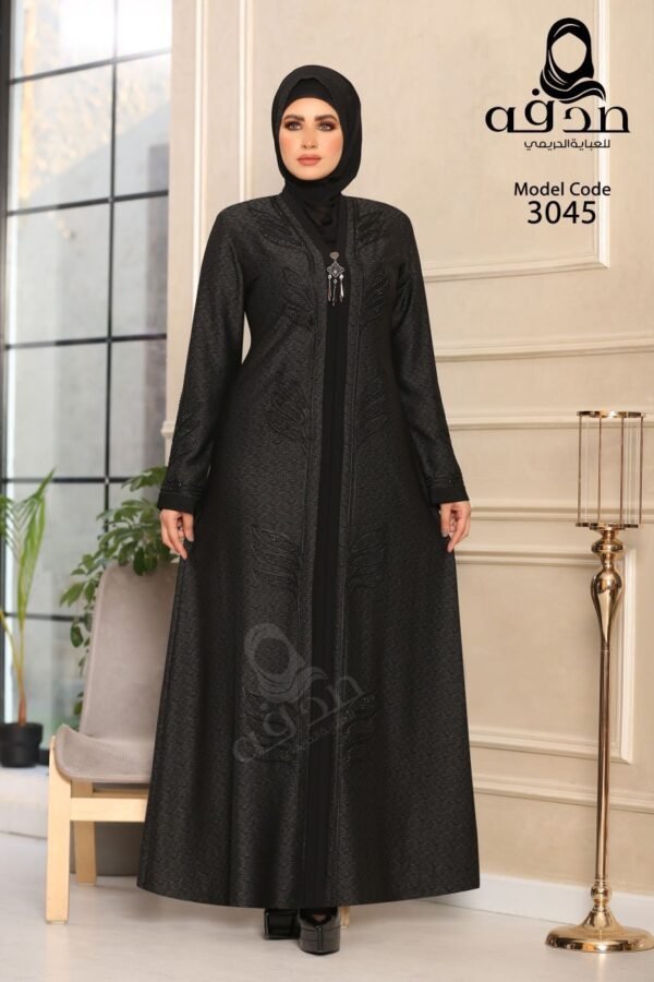 ⁦✨ عباية خليجية بخامة الجاكار مع تطريز قطان عربي ✨⁩ - الصورة ⁦2⁩
